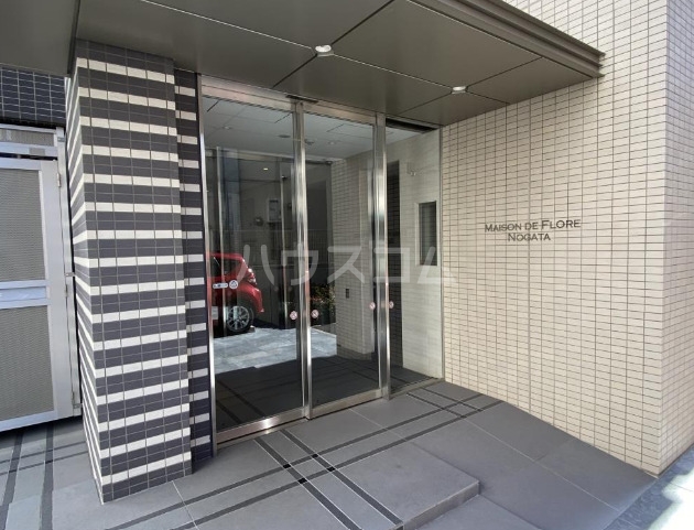 19/21 エントランス