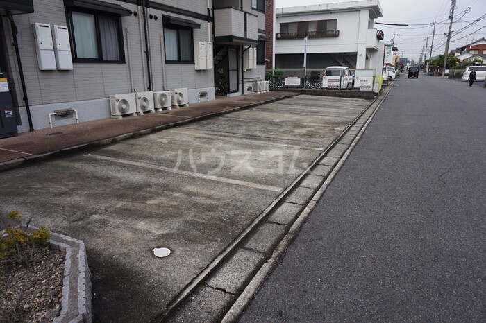 2/11 駐車場