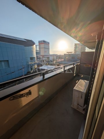 18/23 バルコニー