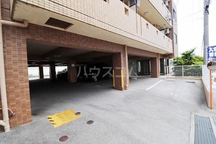 9/10 駐車場