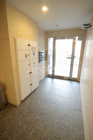 14/14 エントランス