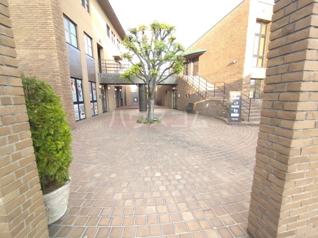 21/29 エントランス