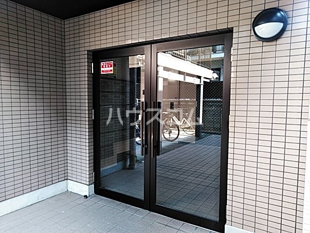 21/29 エントランス