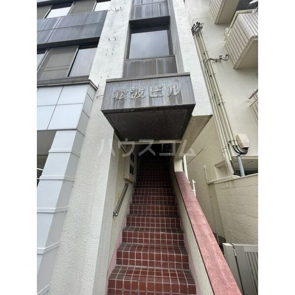 14/19 エントランス