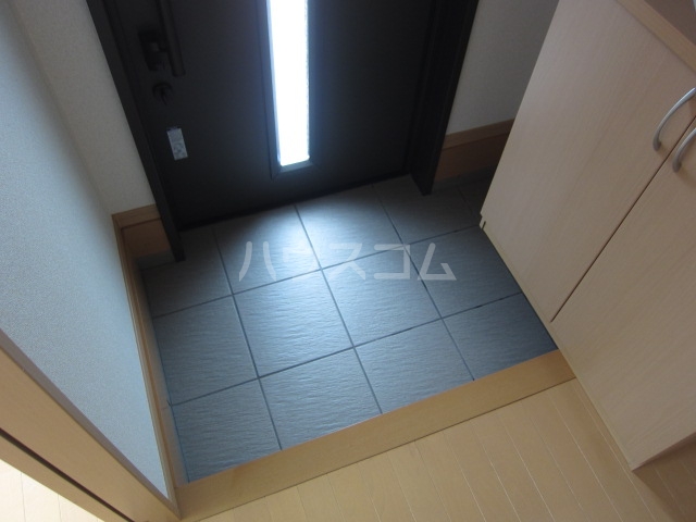 14/30 玄関