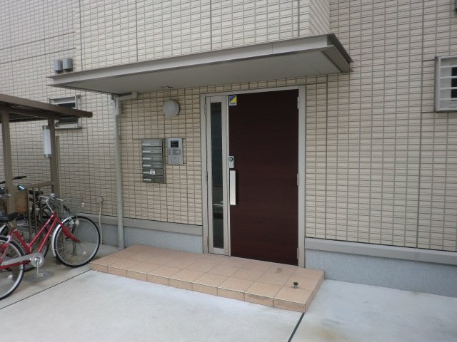 22/29 エントランス