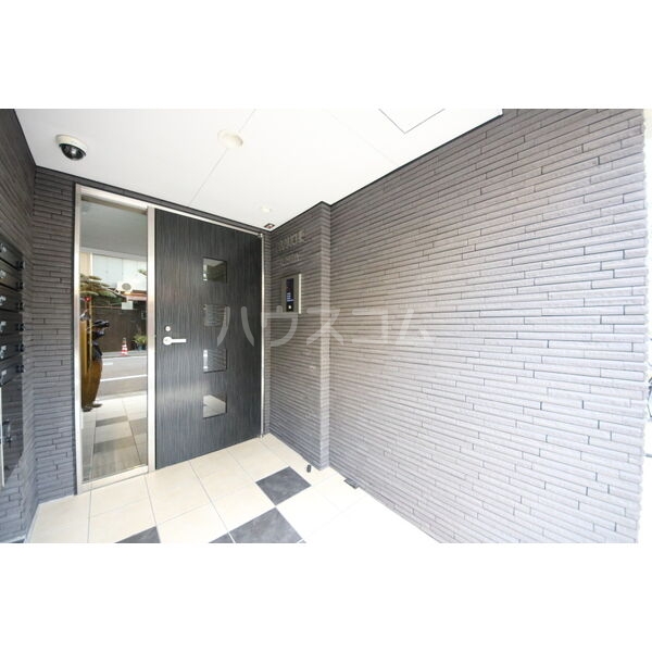 6/11 エントランス