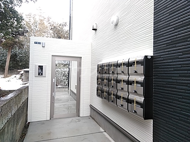 14/23 エントランス