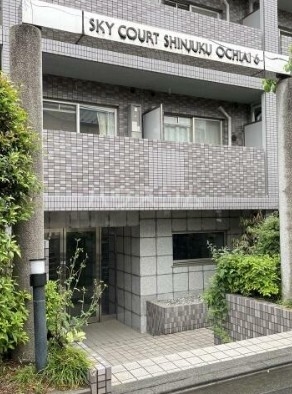 16/17 エントランス