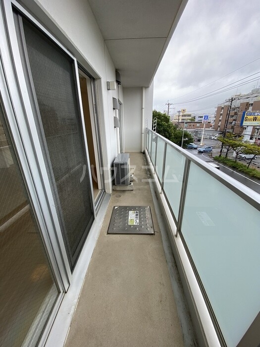 13/18 バルコニー