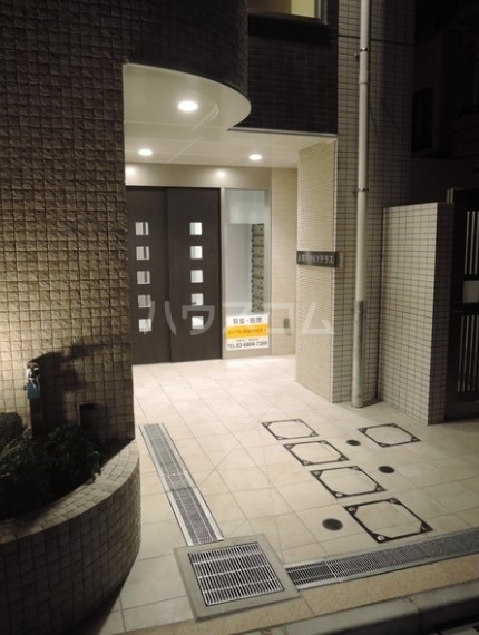 2/8 エントランス