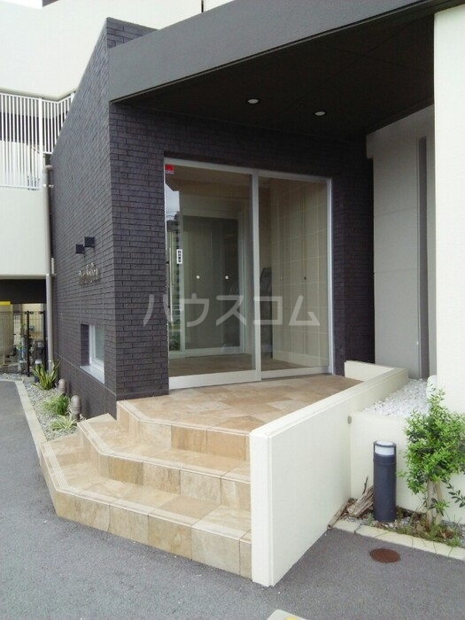 17/24 エントランス