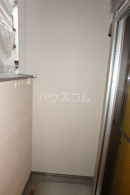 16/27 バルコニー