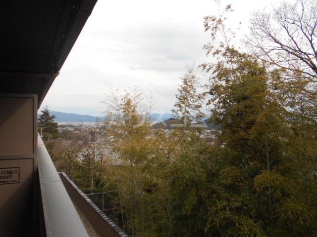 17/28 バルコニー