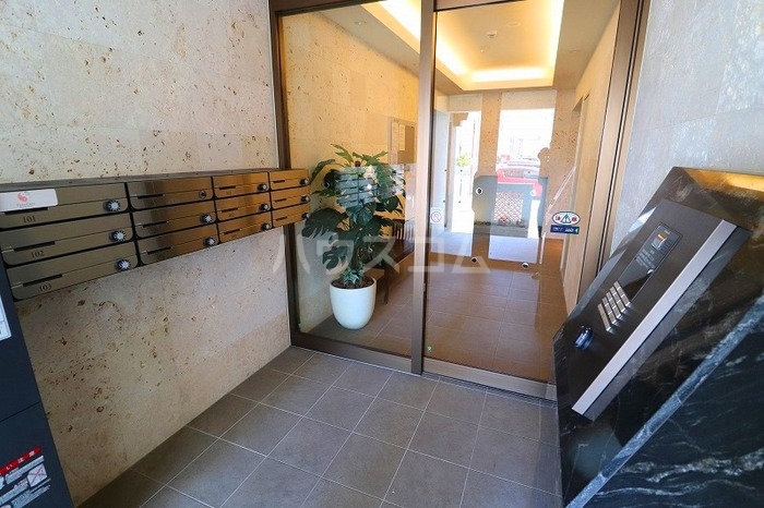 7/12 エントランス