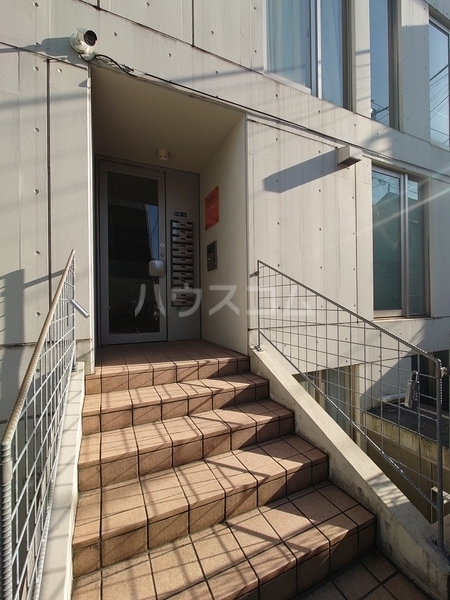 19/22 エントランス