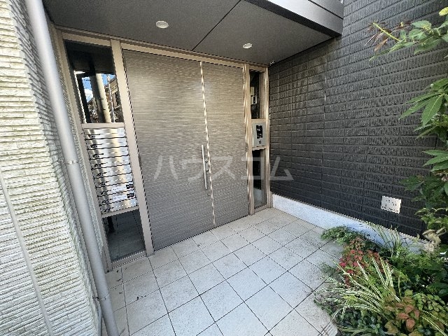 29/30 エントランス