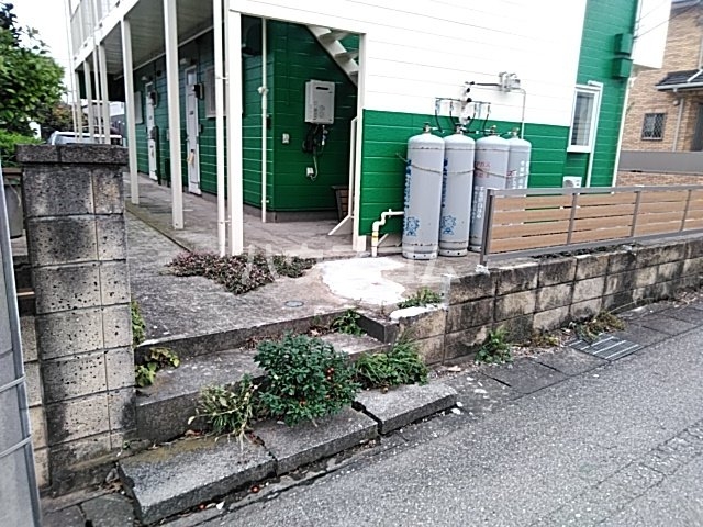 3/4 エントランス