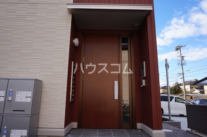 14/23 エントランス