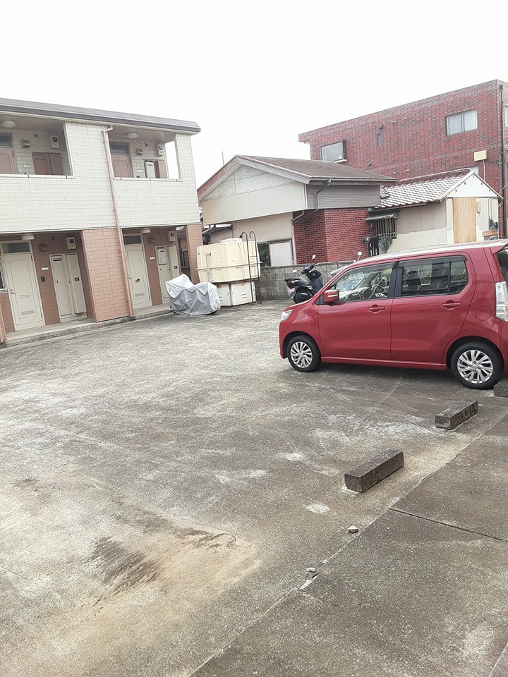2/7 駐車場
