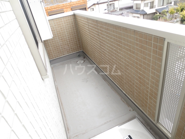 16/27 バルコニー