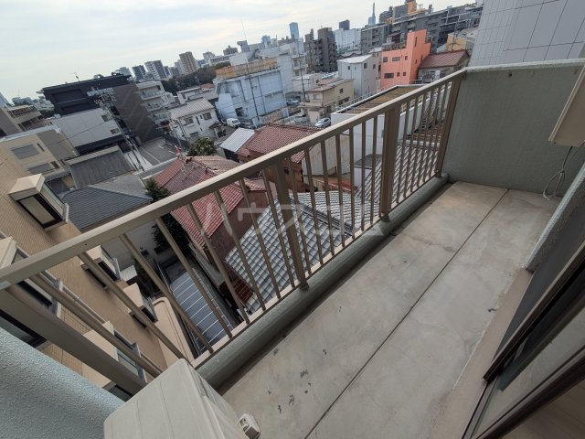 15/28 バルコニー