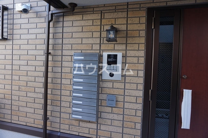 15/18 エントランス