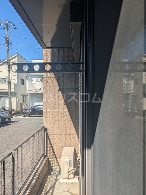 26/30 エントランス