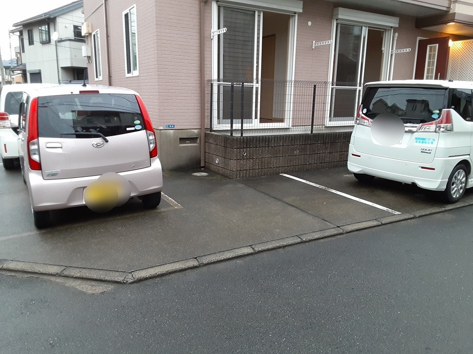 26/30 駐車場