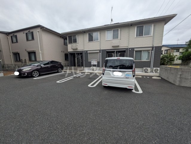 2/6 駐車場