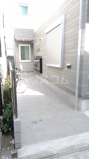 2/3 エントランス