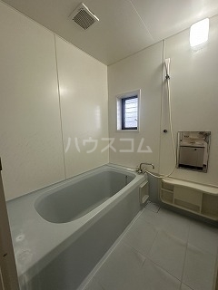 13/23 浴室