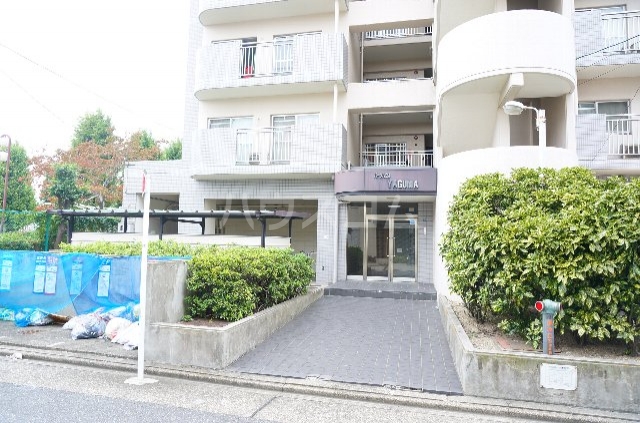 21/29 エントランス