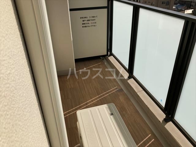 16/27 バルコニー