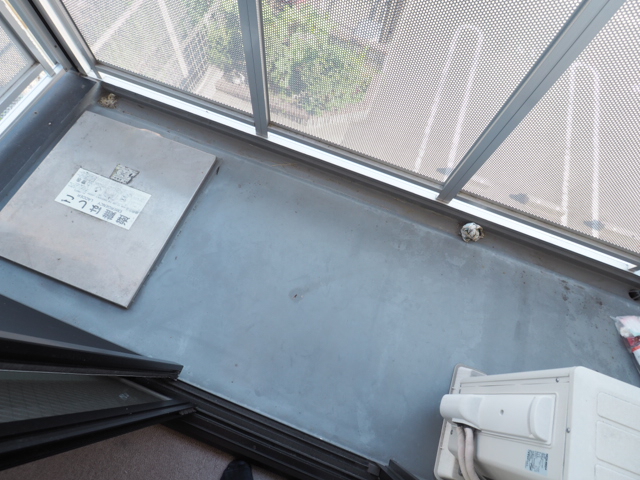 16/27 バルコニー