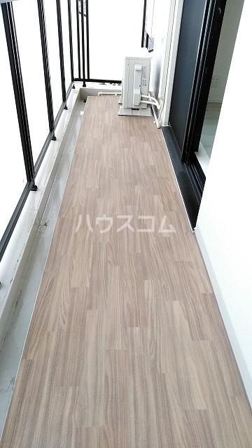 15/28 バルコニー