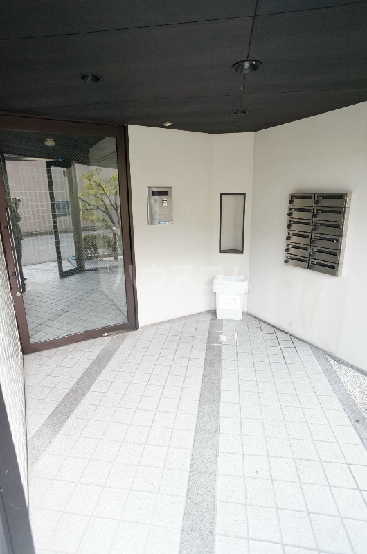 2/8 エントランス