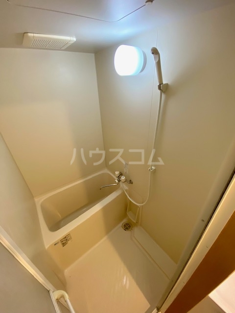 16/30 浴室