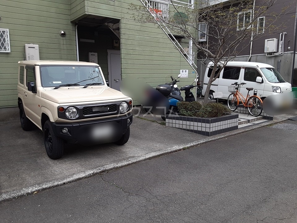 2/10 駐車場
