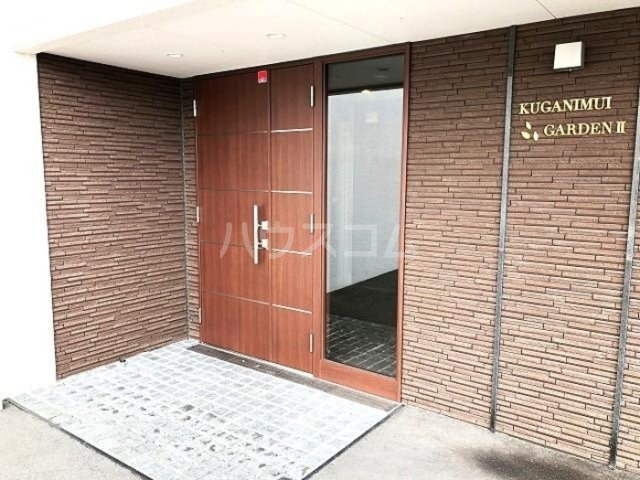 2/5 エントランス