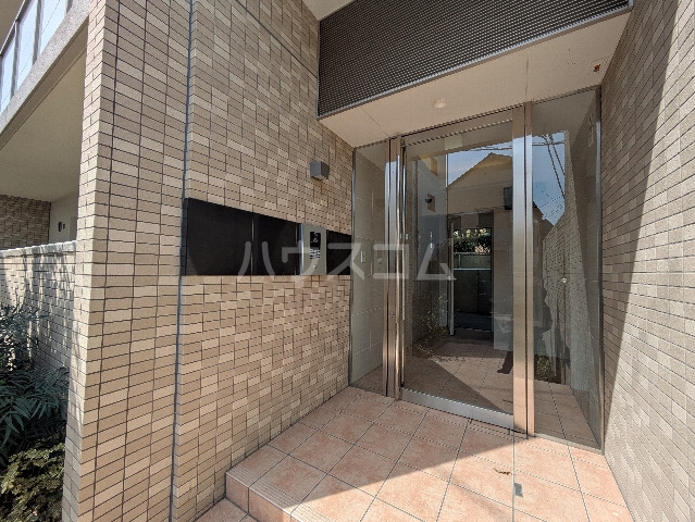 29/30 エントランス