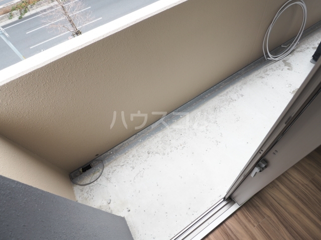 18/27 バルコニー