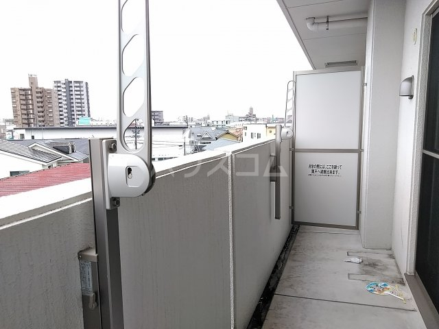 20/30 バルコニー