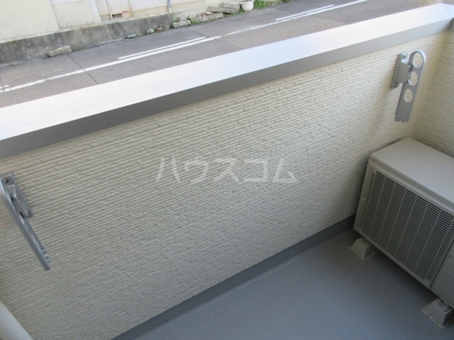16/23 バルコニー