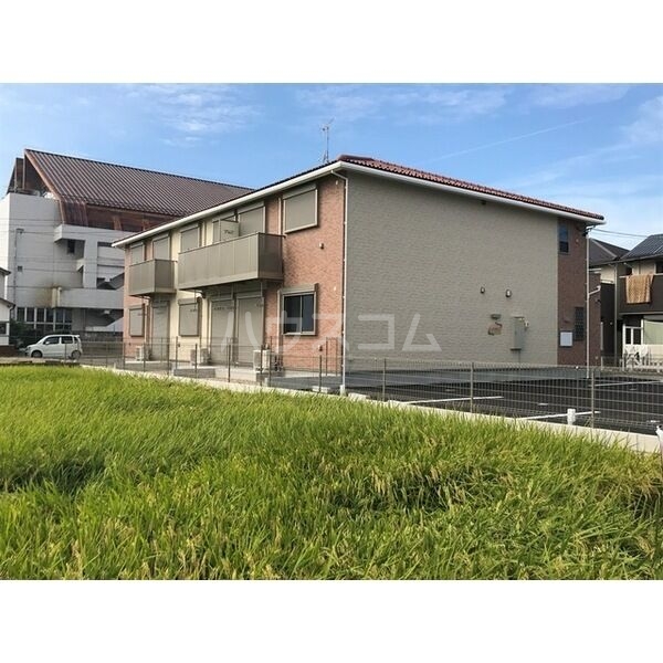 13/20 駐車場