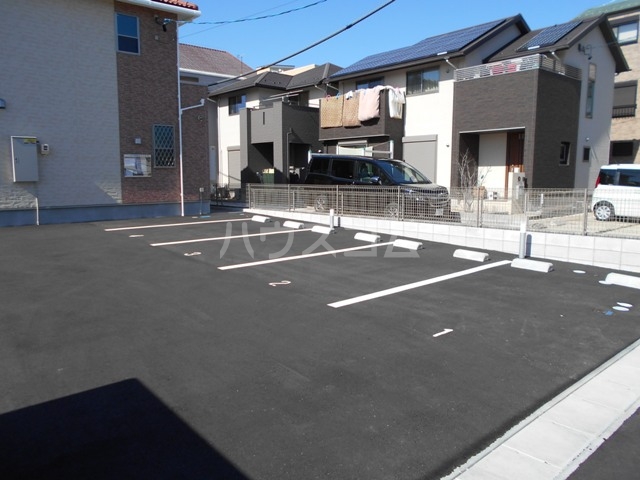 22/29 駐車場