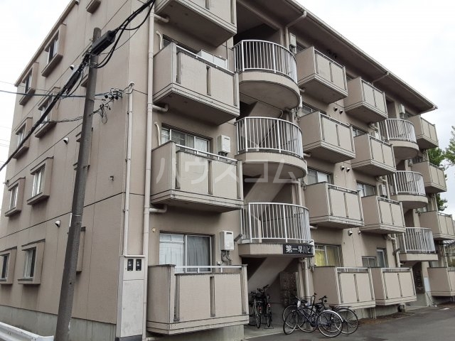 18/22 エントランス