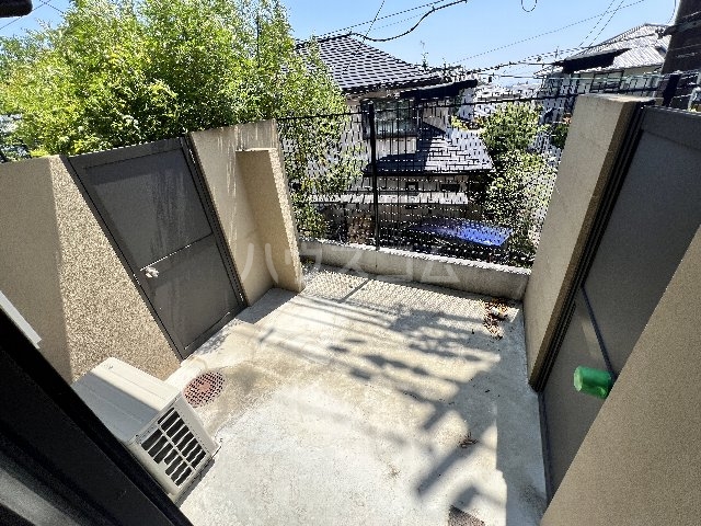 23/30 バルコニー