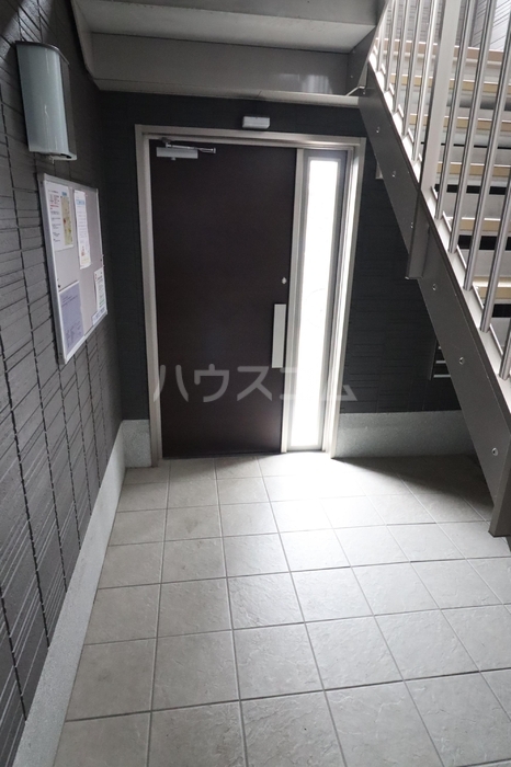 5/8 エントランス