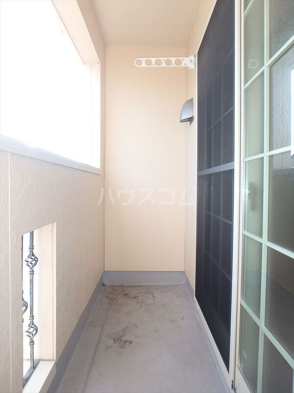 18/26 バルコニー